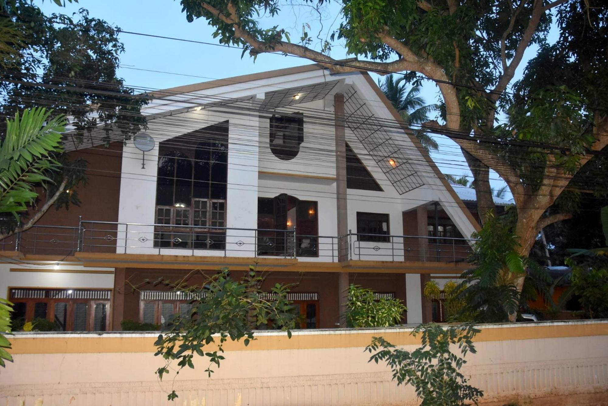 Yellow Birds Resort Анурадхапура Экстерьер фото